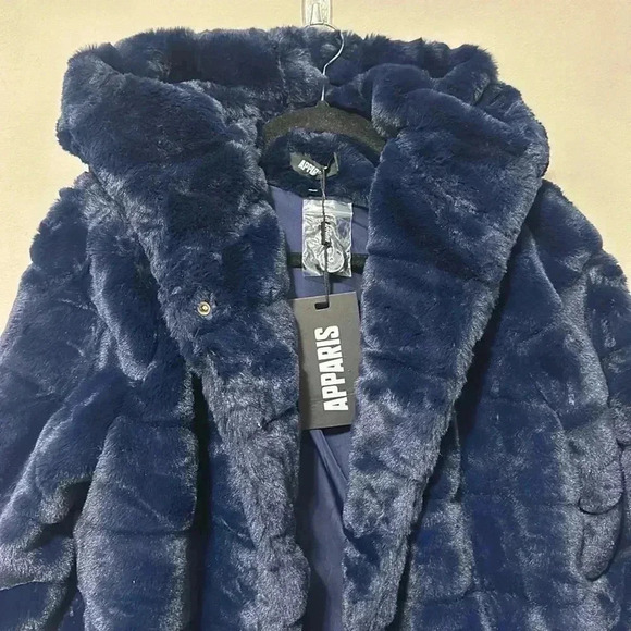 APPARIS - Picture 2 of 9